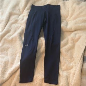 Women’s under armour workout leggings.